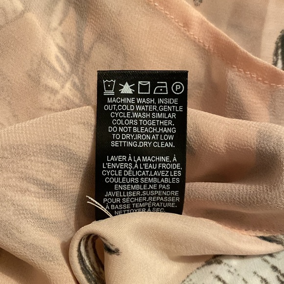 RW&Co 100% Polyester tank - Picture 4 of 5